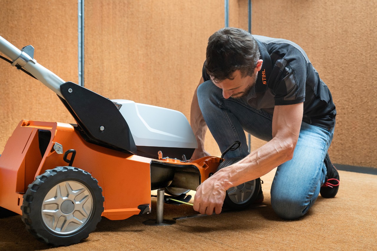 The STIHL pro lawn mower in the final quality test