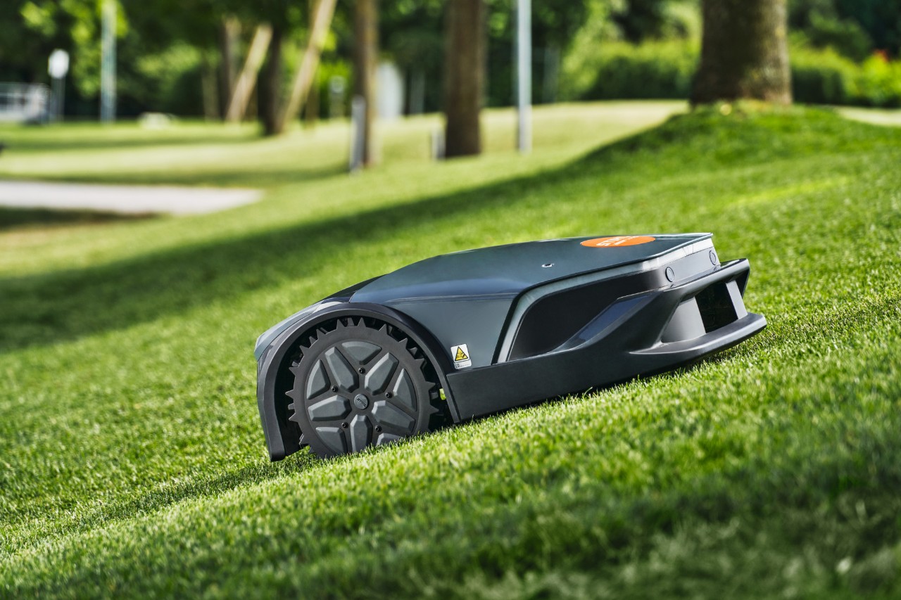 STIHL iMOW EVO Robotic Mower mowing up hill