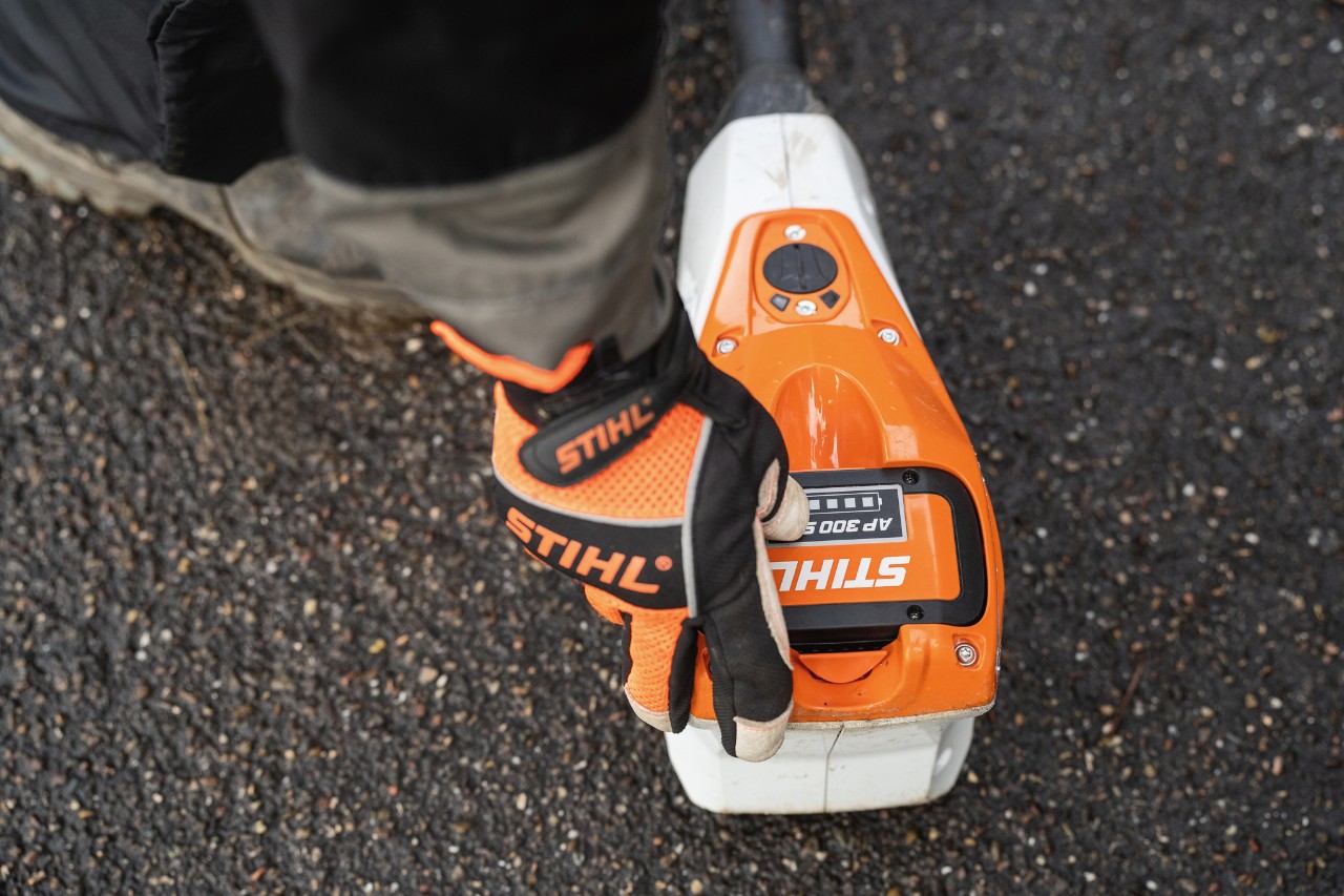 STIHL AP 300 S