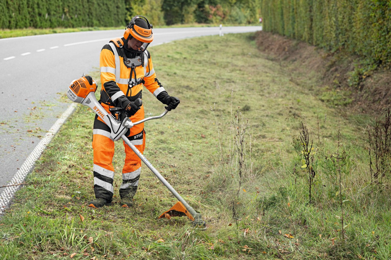 Clearing saw