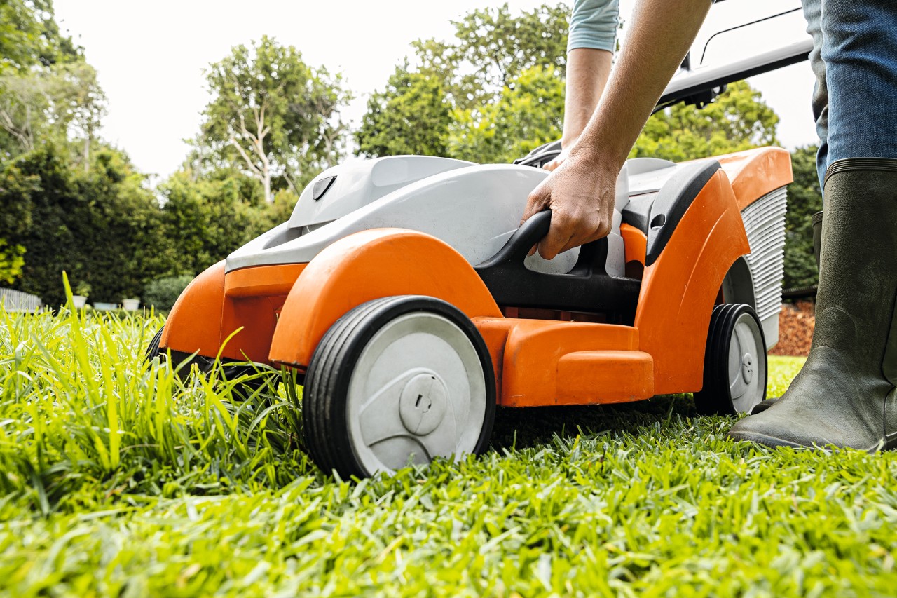 Lawn mower height