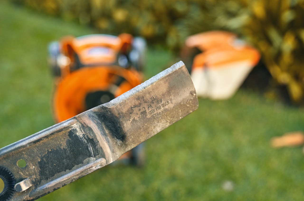 Lawn mower blade